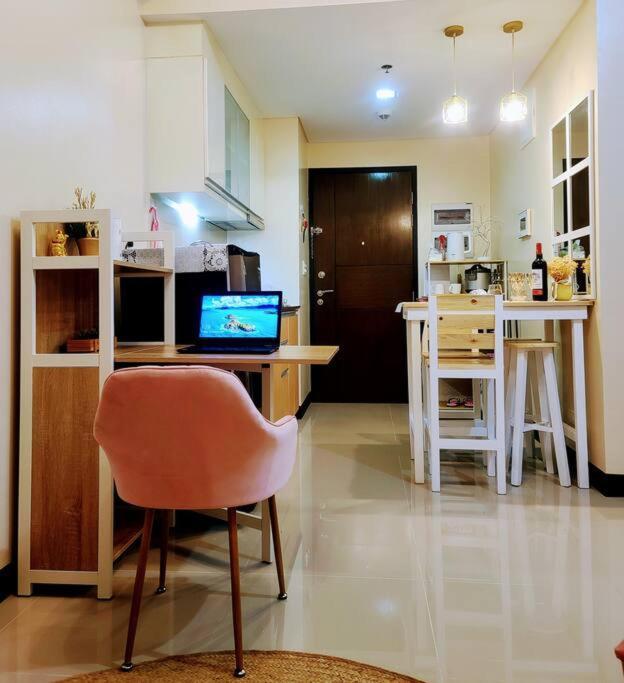 House Of B&Y At 101 Newport Across Naia T3 Apartment มะนิลา ภายนอก รูปภาพ